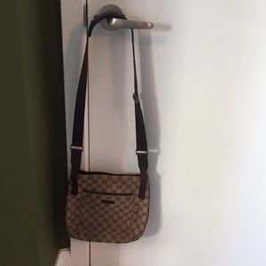 Authentic Gucci monogram sling bag good condition!
